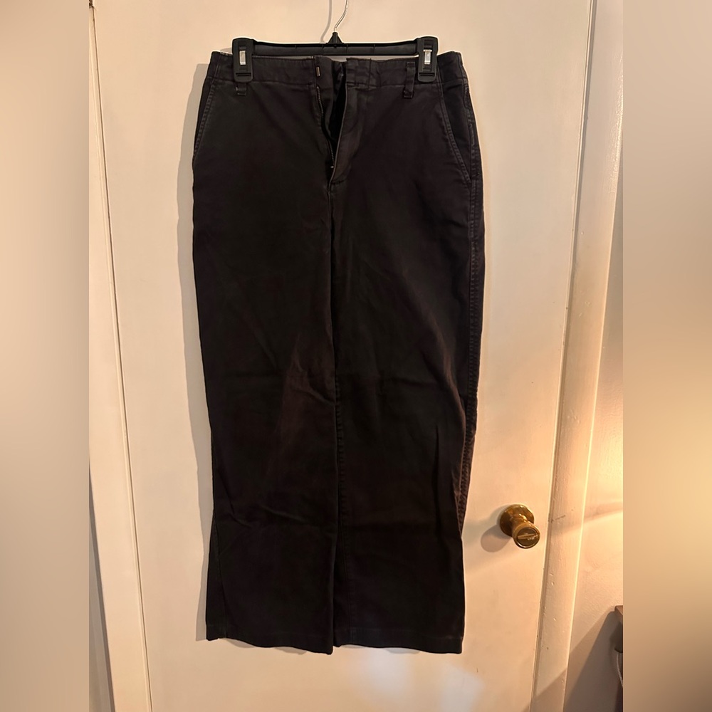 GAP Loose Khaki Pants in Black